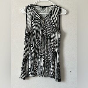 Cable & Gauge | Zebra Print Sleeveless Blouse | Size Medium
